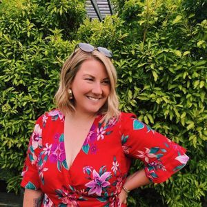 Meet your Posher, Holly